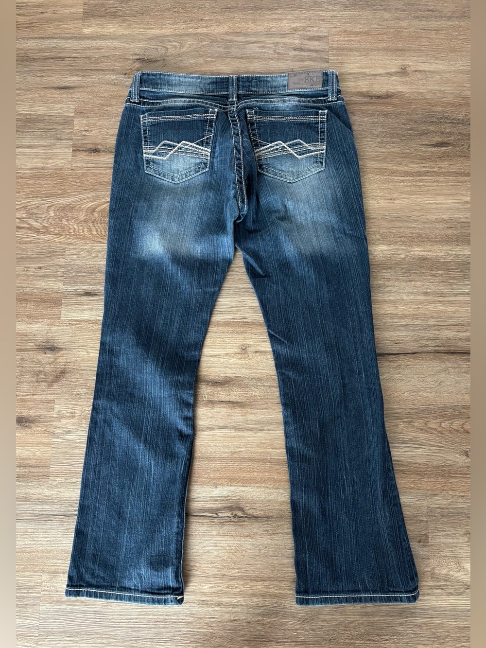 BKE Sabrina low rise 30. Tag states 30x31.5”. in very good condition. Bootcut.